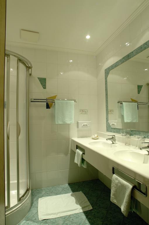 Familienhotel Moos-Alm Lienz Oda fotoğraf