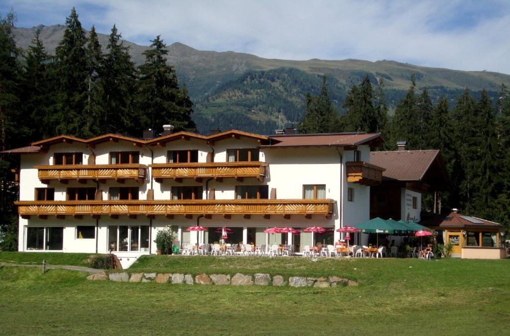 Familienhotel Moos-Alm Lienz Dış mekan fotoğraf
